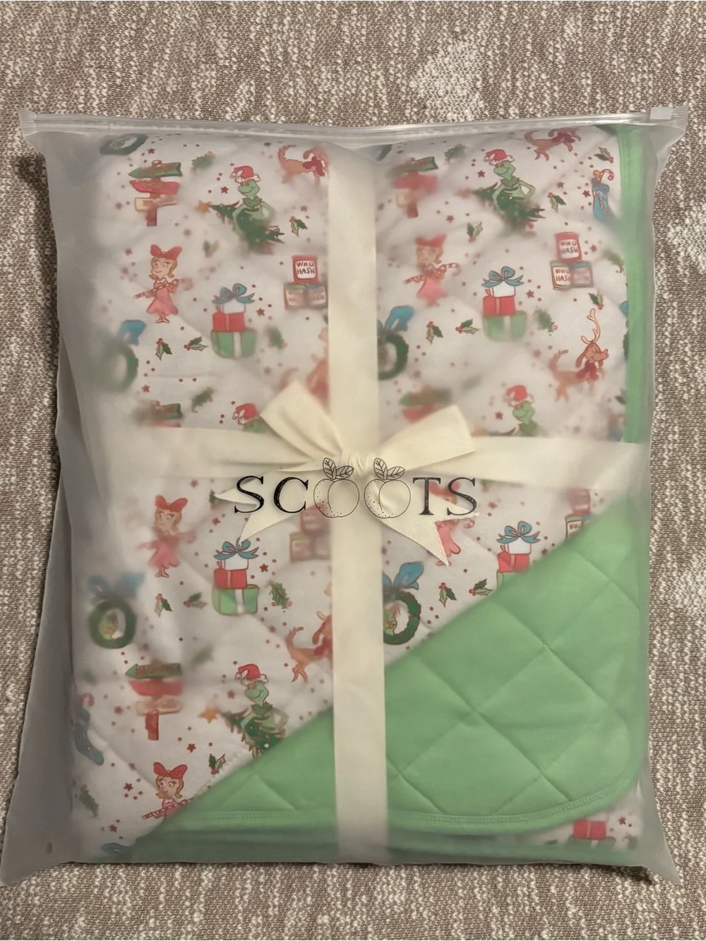 Scoots Grinch Quilt